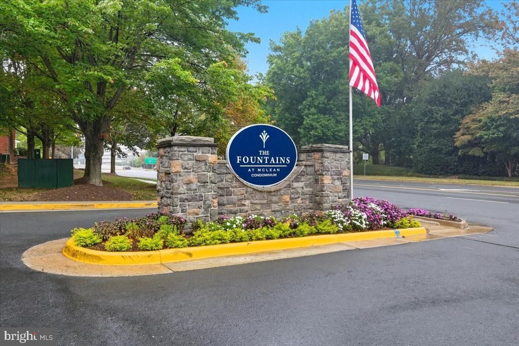 1517 Lincoln Way, Unit 304A, McLean, VA 22102 Main Photo