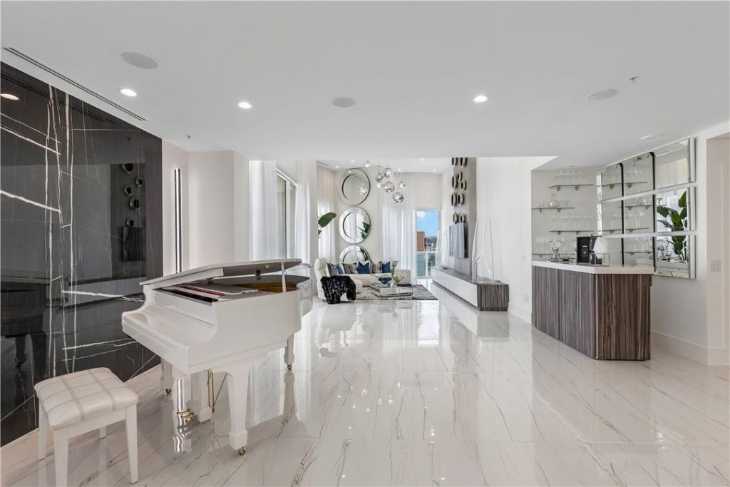 350 SE 2nd Street, Unit GPH-90, Fort Lauderdale, FL 33301 Photo