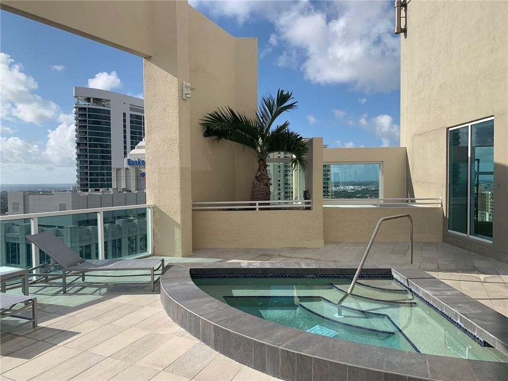 350 SE 2nd Street, Unit GPH-90, Fort Lauderdale, FL 33301 Photo