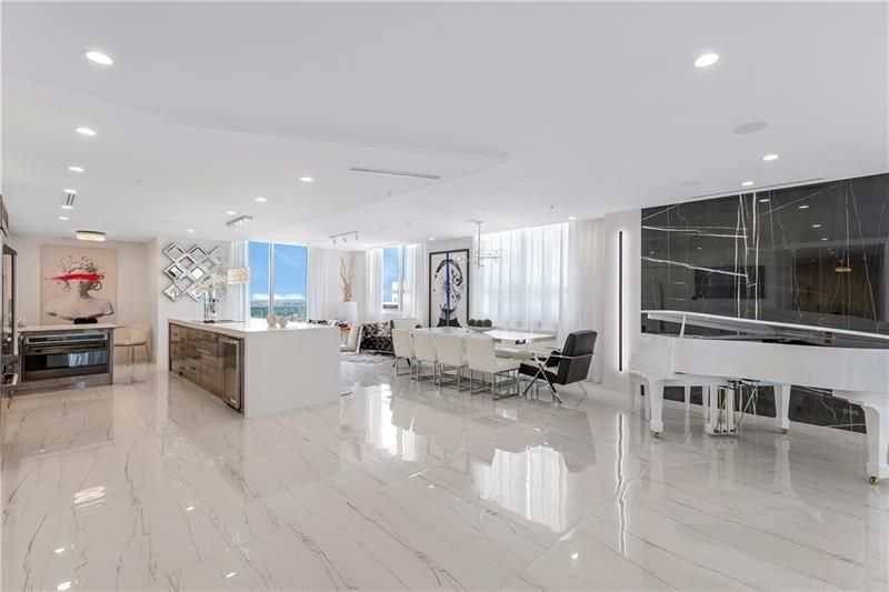 350 SE 2nd St, Unit GPH-90, Fort Lauderdale, FL 33301 Photo