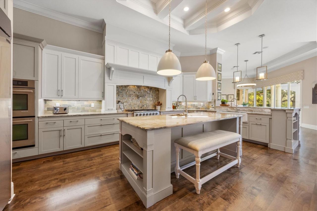 8009 Bounty Lane, Bradenton, FL 34202 Photo