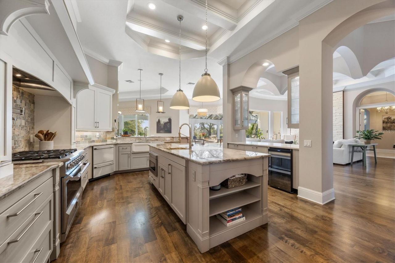 8009 Bounty Lane, Bradenton, FL 34202 Photo