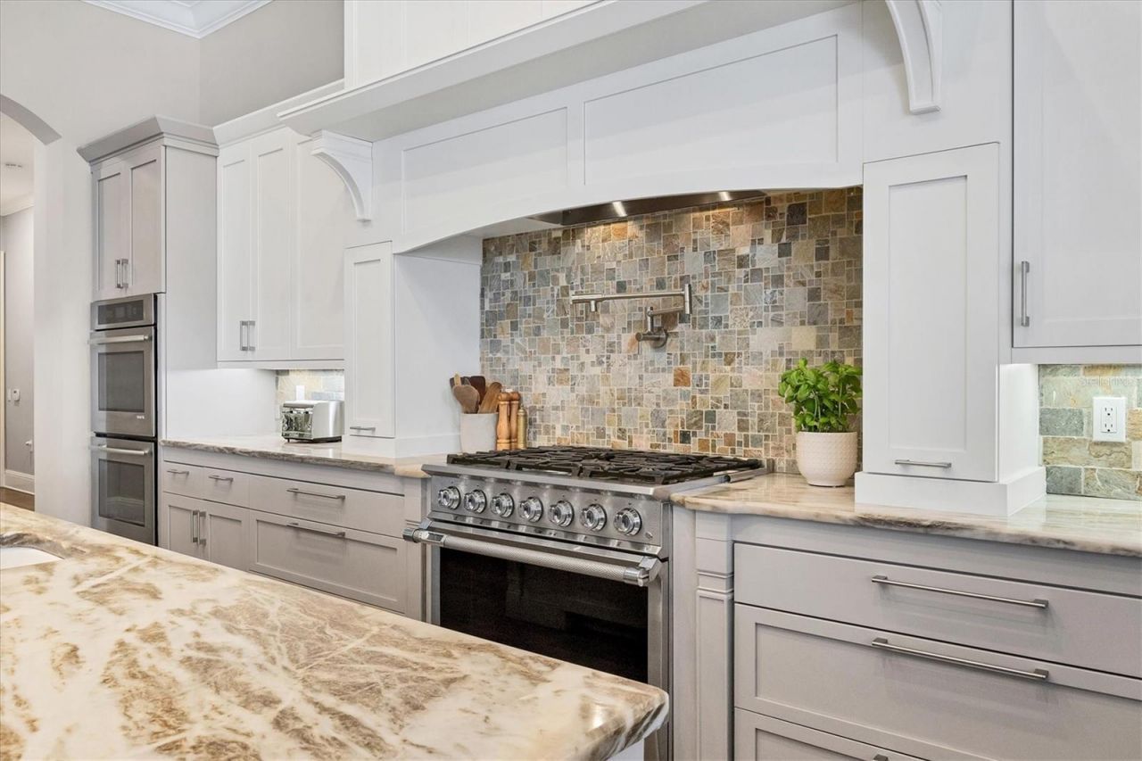 8009 Bounty Lane, Bradenton, FL 34202 Photo