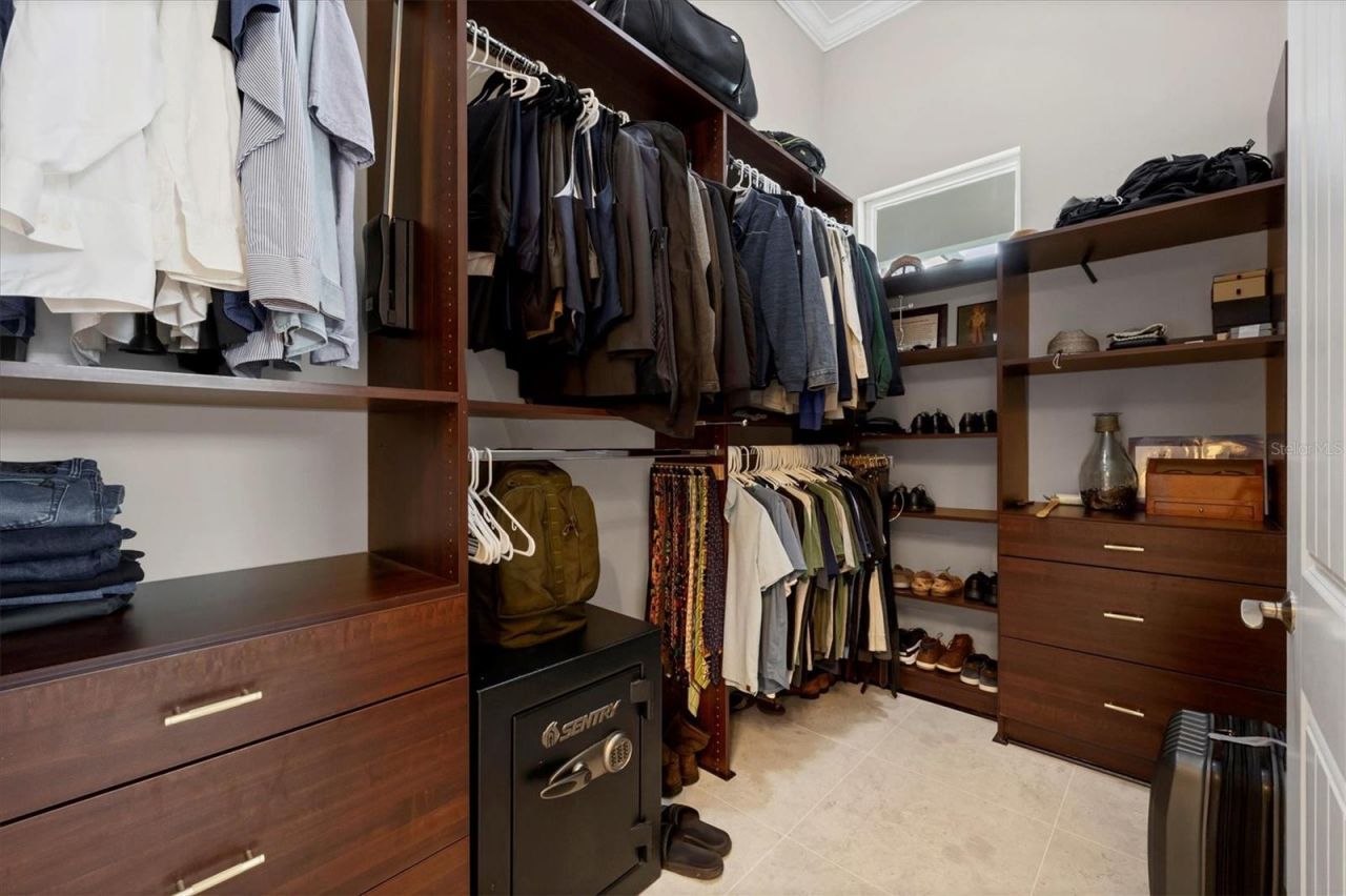 8009 Bounty Lane, Bradenton, FL 34202 Photo