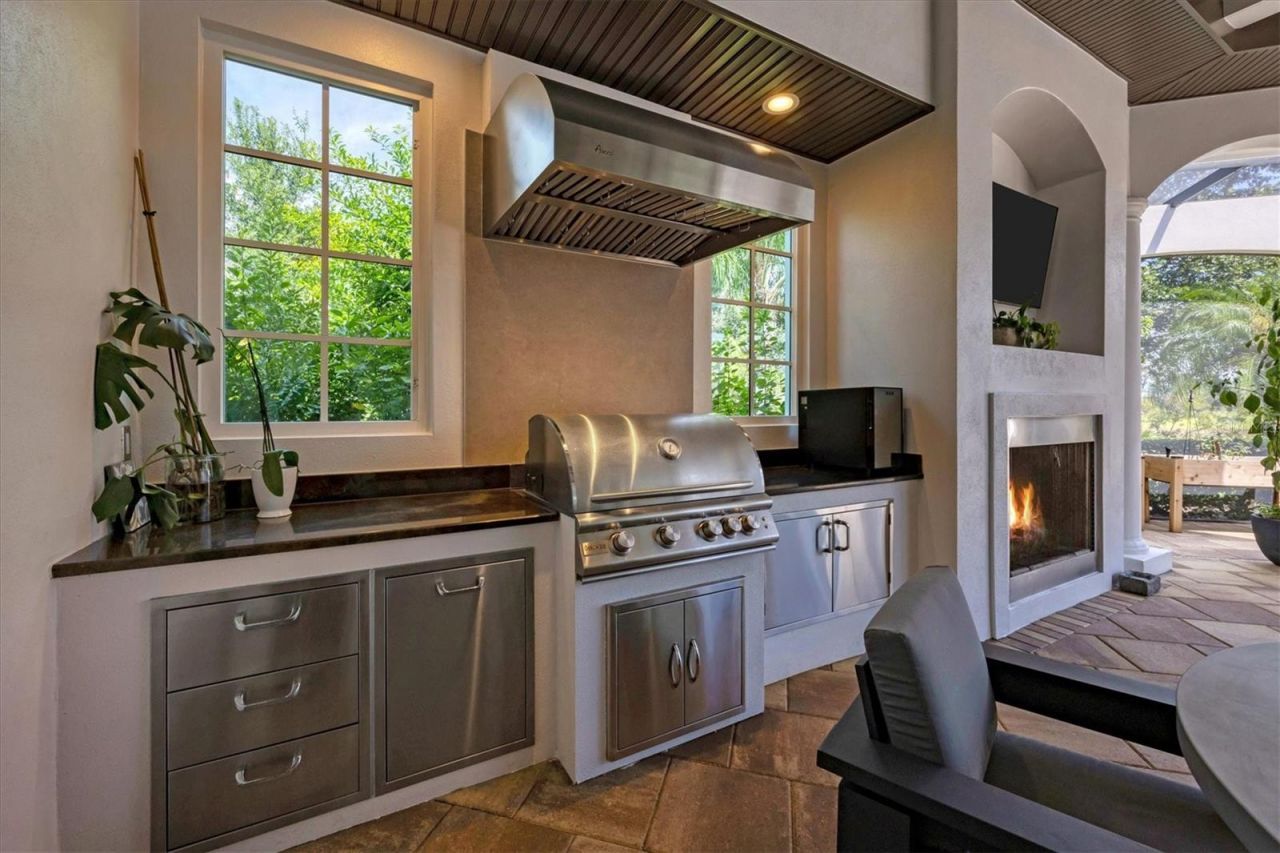 8009 Bounty Lane, Bradenton, FL 34202 Photo