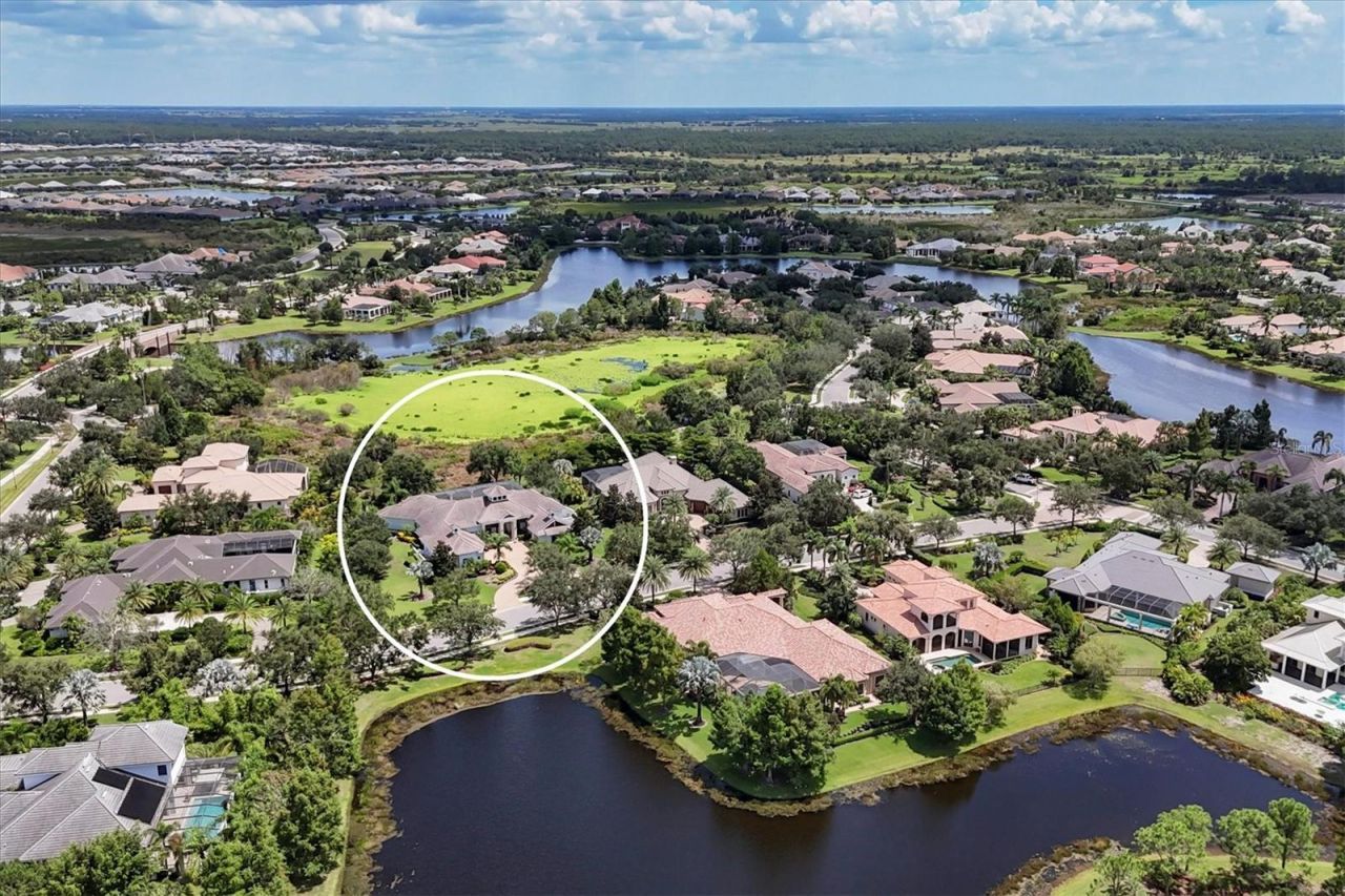 8009 Bounty Lane, Bradenton, FL 34202 Photo