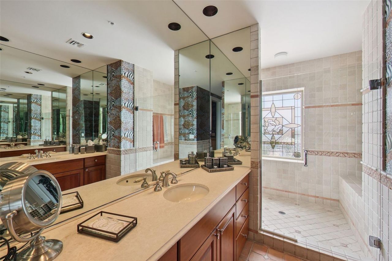 1111 Ritz Carlton Drive, Unit 1704, Sarasota, FL 34236 Photo