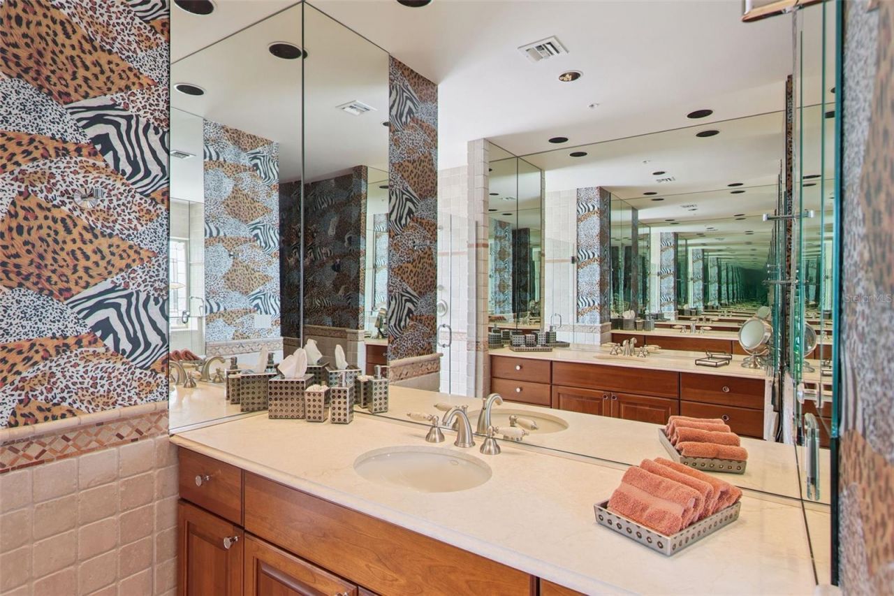 1111 Ritz Carlton Drive, Unit 1704, Sarasota, FL 34236 Photo