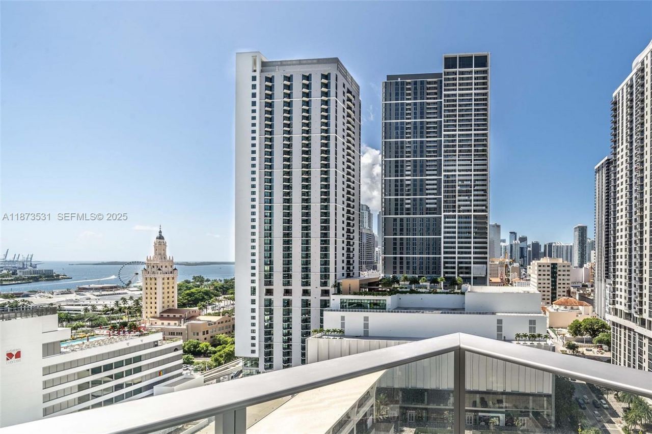 851 NE 1st Ave, Unit 1611, Miami, FL 33132 Photo