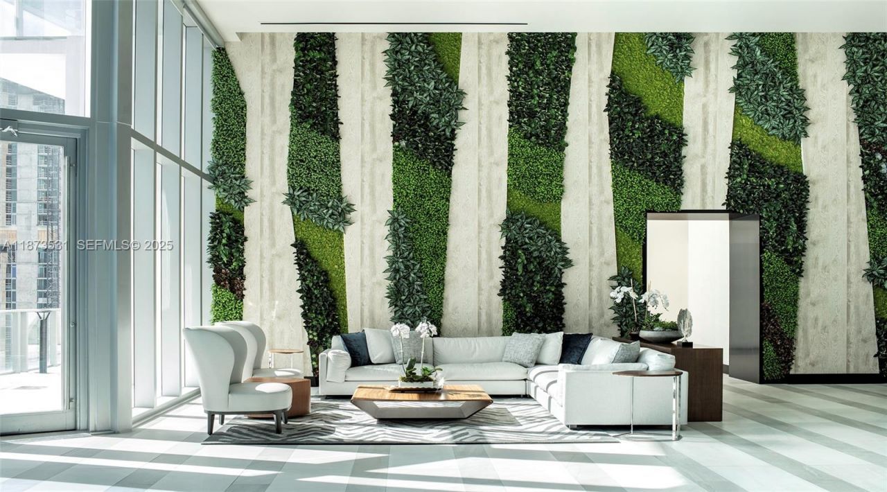 851 NE 1st Ave, Unit 1611, Miami, FL 33132 Photo