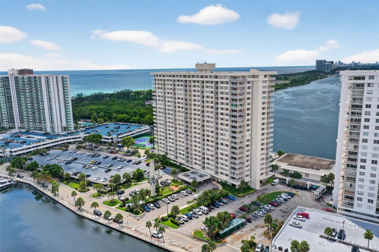 300 Bayview Dr, Unit 1009, Sunny Isles Beach, FL 33160 Photo