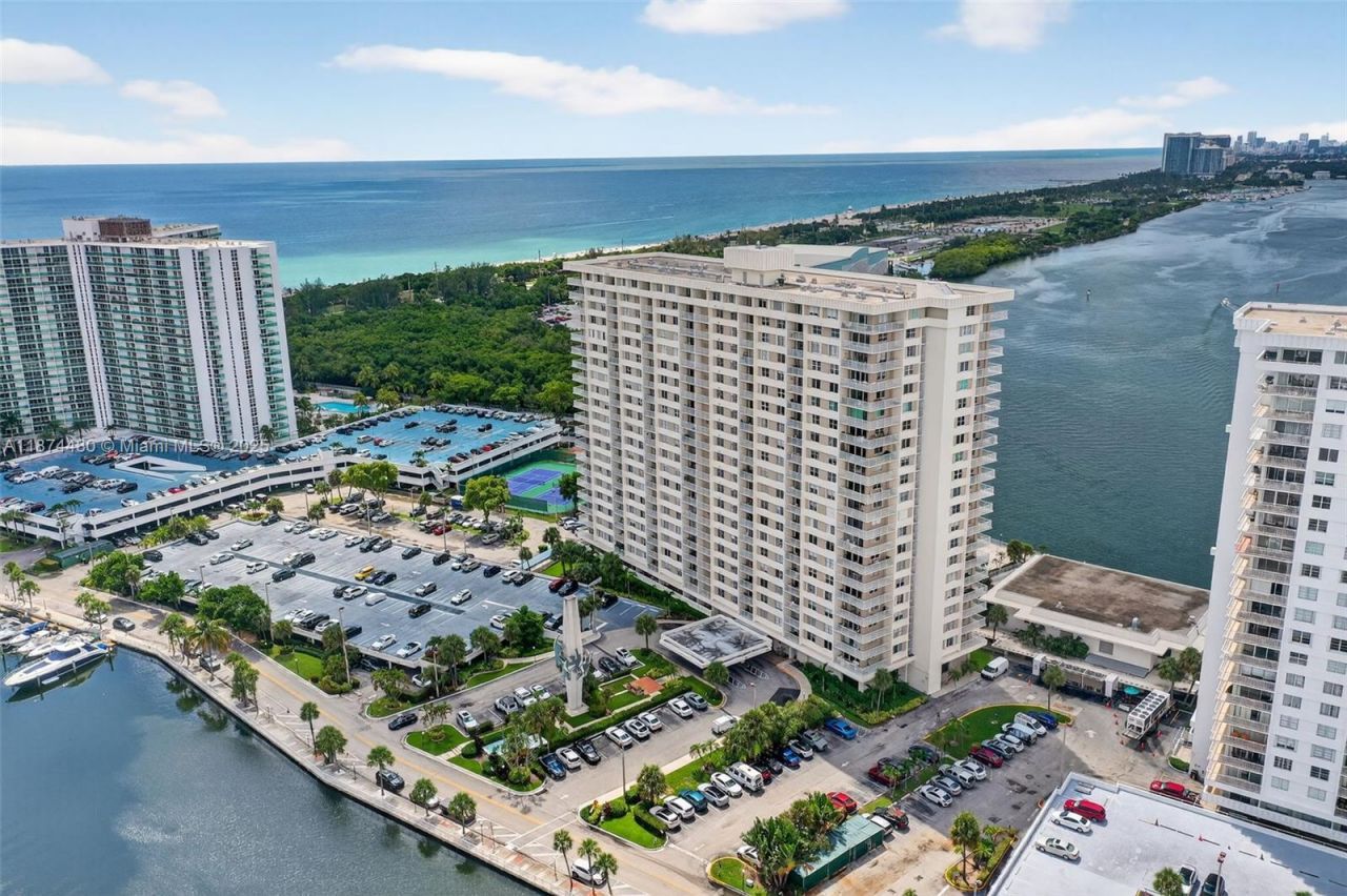 300 Bayview Dr, Unit 1009, Sunny Isles Beach, FL 33160 Photo