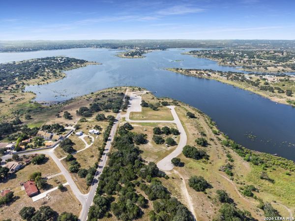 23375 N Cranes Mill, Canyon Lake, TX 78133