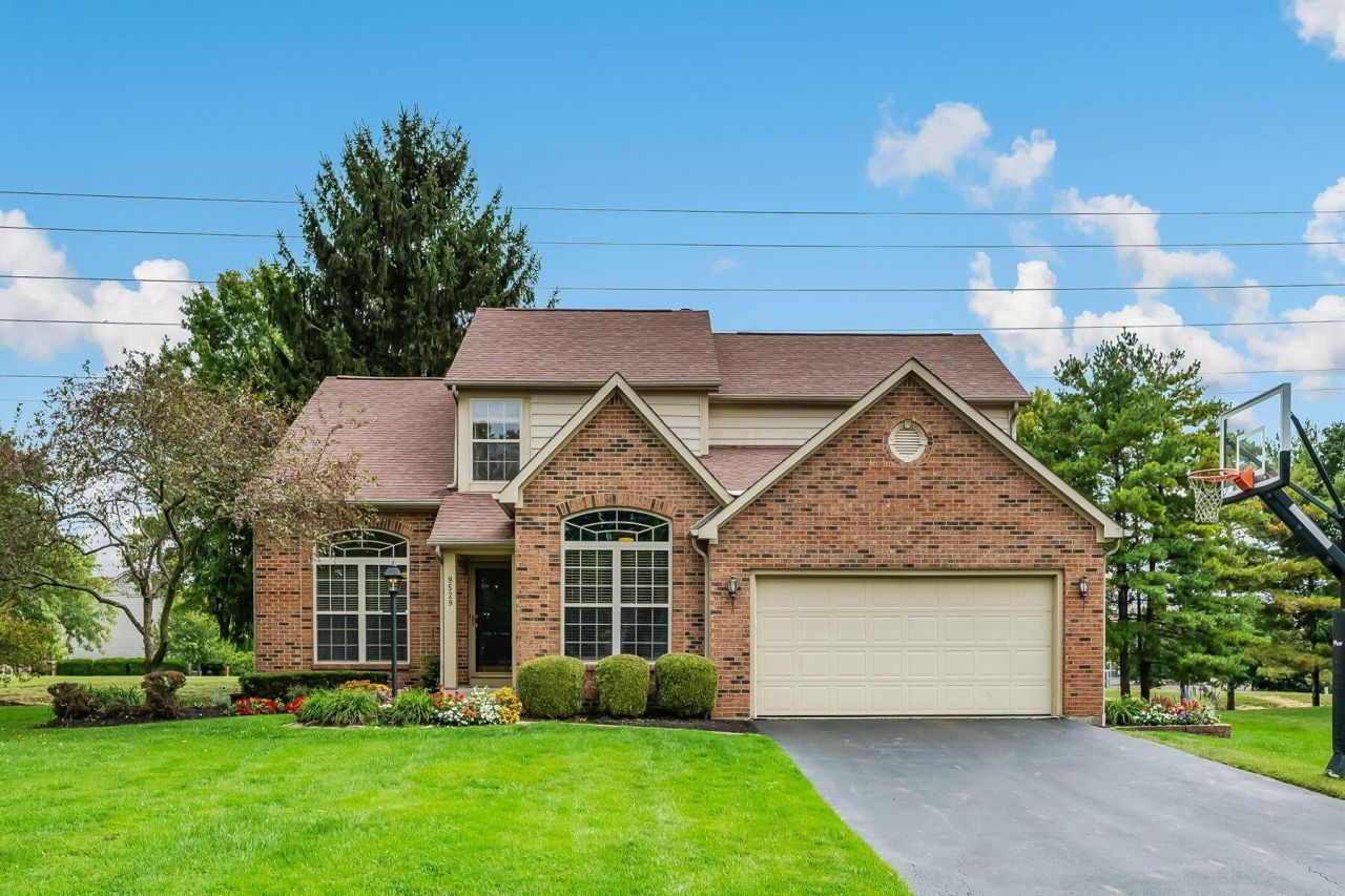 9529 Wayne Brown Drive, Powell, OH 43065 Main Photo