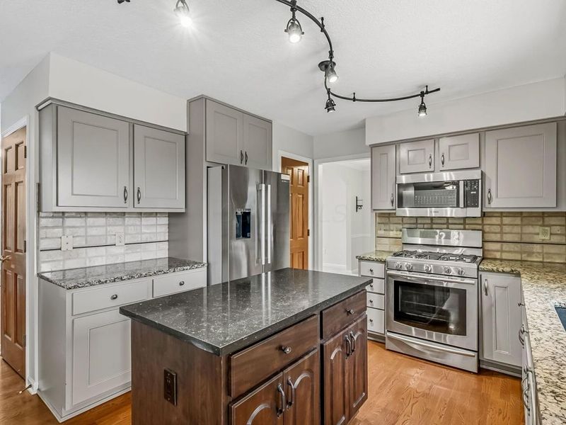 9529 Wayne Brown Drive, Powell, OH 43065 Photo 10