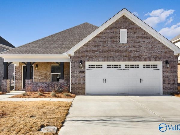 9504 Hampton Oak Drive SE, Owens Cross Roads, AL 35763