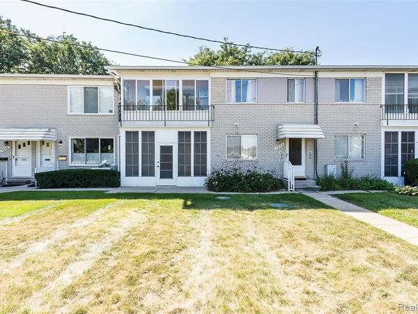 5959 Alan Drive, Brighton Twp, MI 48116