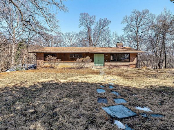 182 Dogwood LN, Troutville, VA 24175