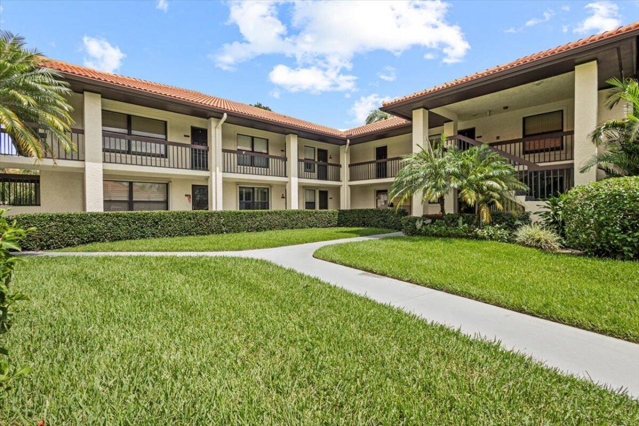 511 SW South River Drive, Unit 103, Stuart, FL 34997 Photo