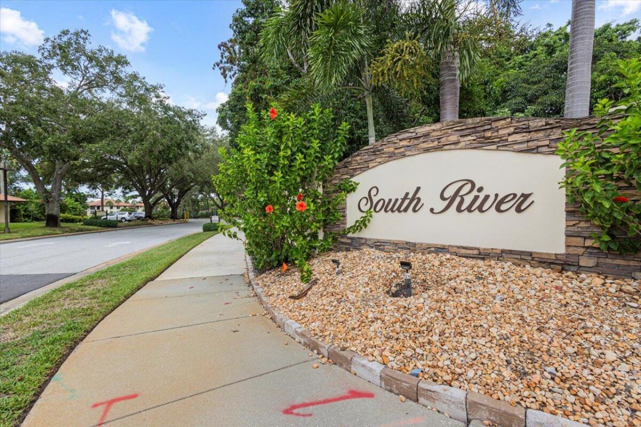 511 SW South River Drive, Unit 103, Stuart, FL 34997 Photo