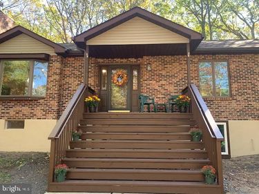 90 MIDWAY DRIVE, JIM THORPE, PA 18229