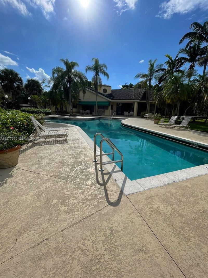 9999 Summerbreeze Dr, Unit 413, Sunrise, FL 33322 Photo