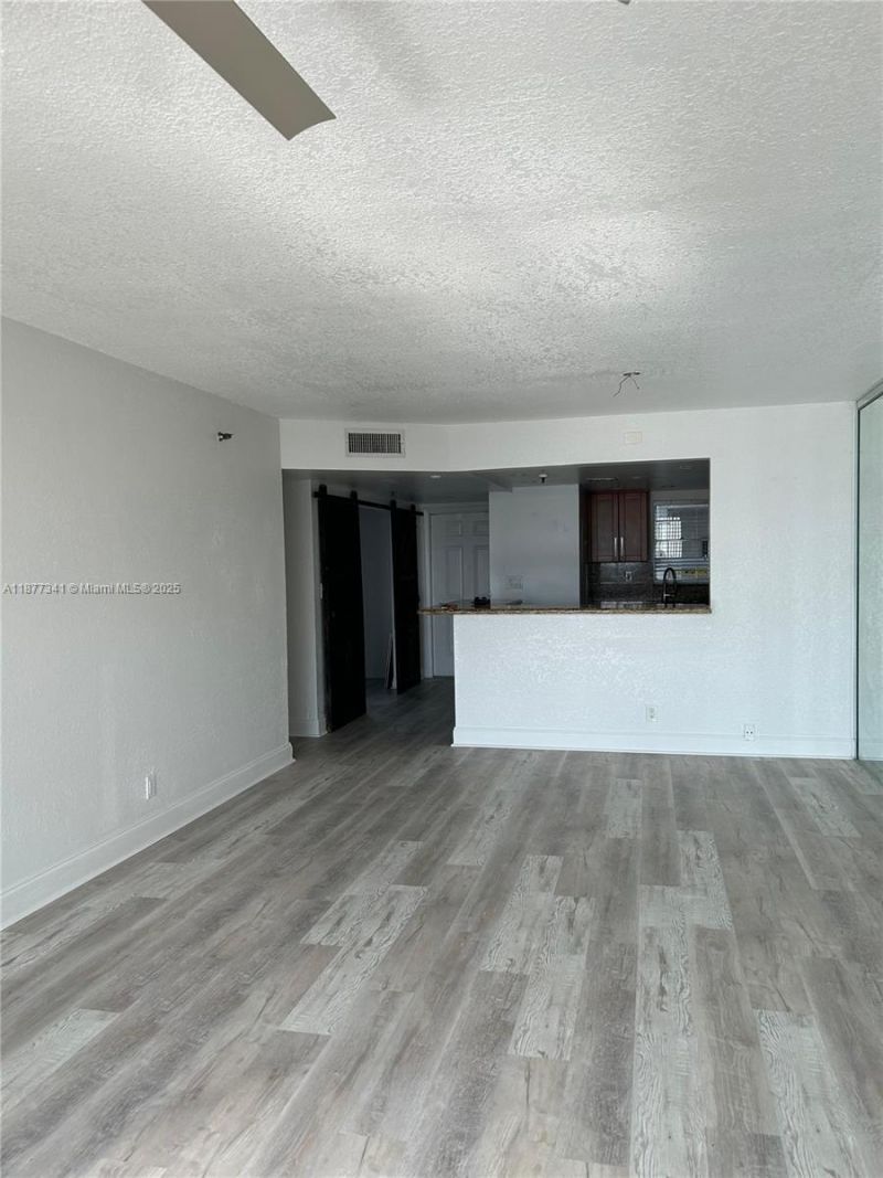 3100 W Rolling Hills Cir, Unit 702, Davie, FL 33328 Photo