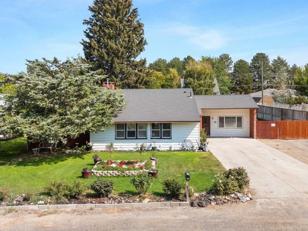 817 Union Avenue, Filer, ID 83301