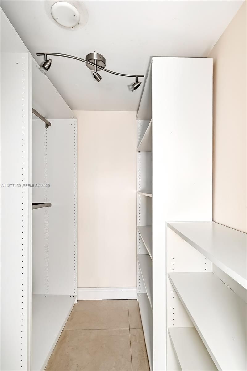 3031 N Ocean Blvd, Unit 406, Fort Lauderdale, FL 33308 Photo