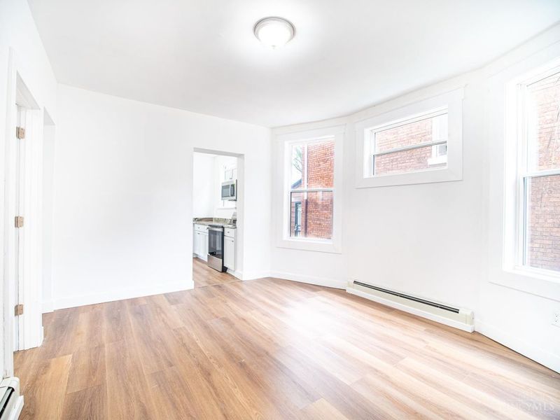 2408 Highland Avenue, Cincinnati, OH 45219 Photo 6