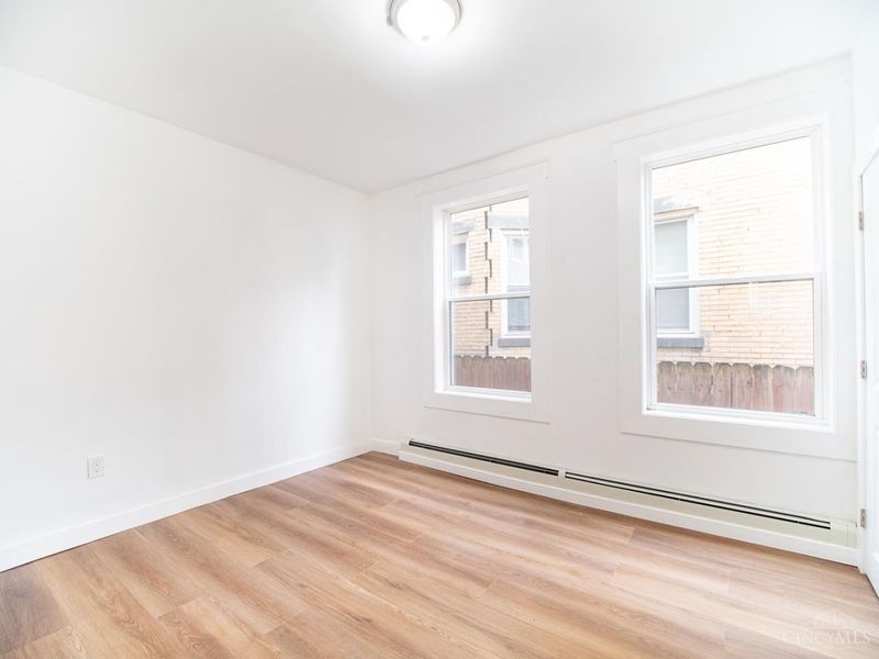 2408 Highland Avenue, Cincinnati, OH 45219 Photo 9