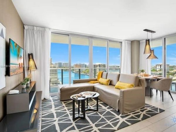 4010 S Ocean Dr, Unit R708, Hollywood, FL 33019