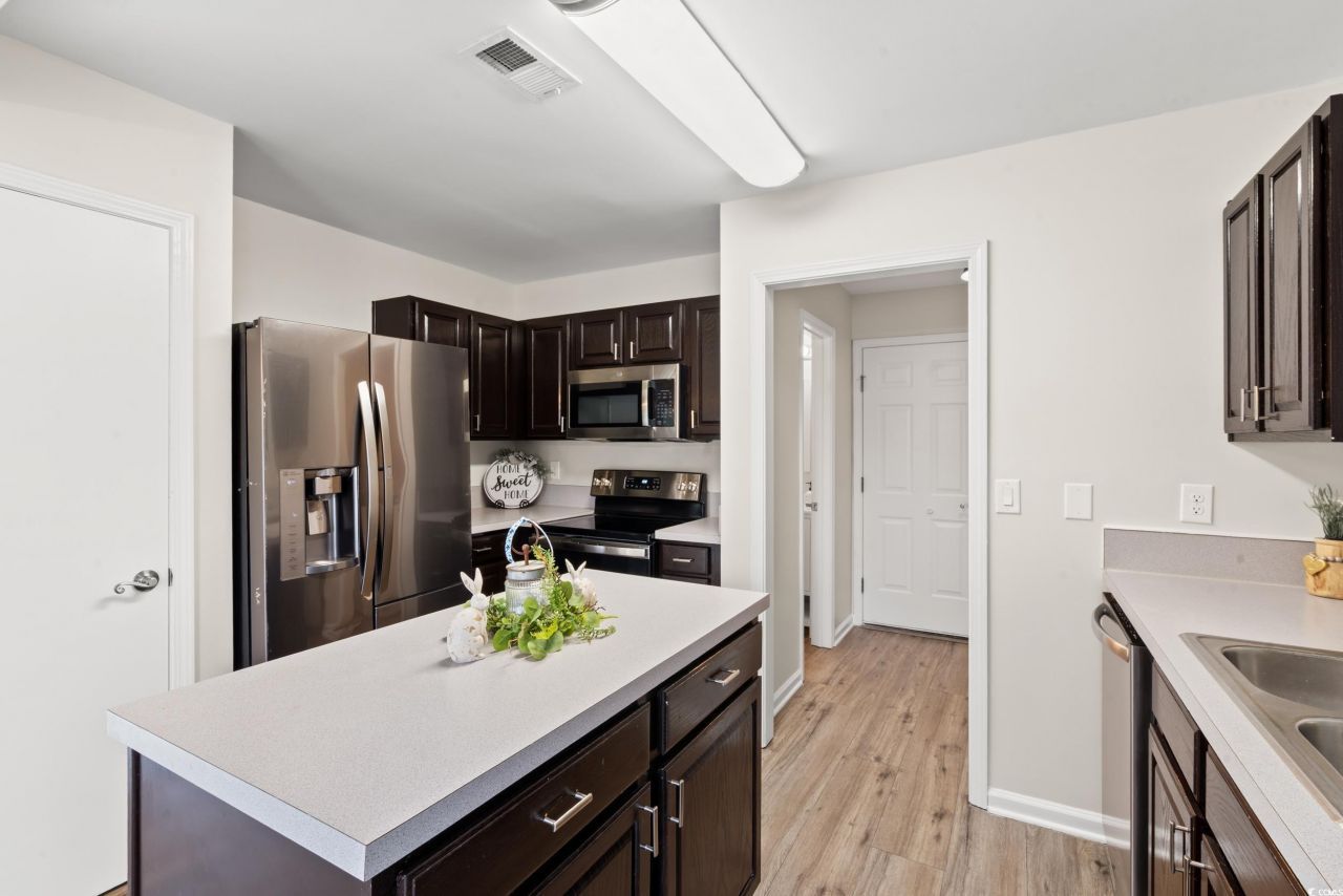 4608 Hidden Creek Ln. Photo 9