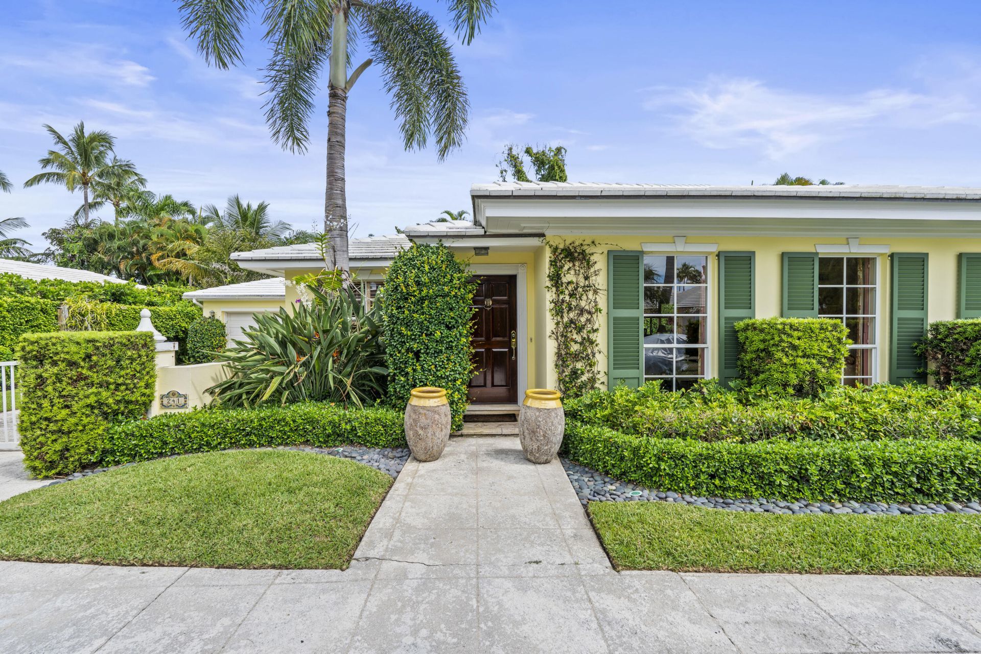 241 Via Linda, Palm Beach, FL 33480 Photo