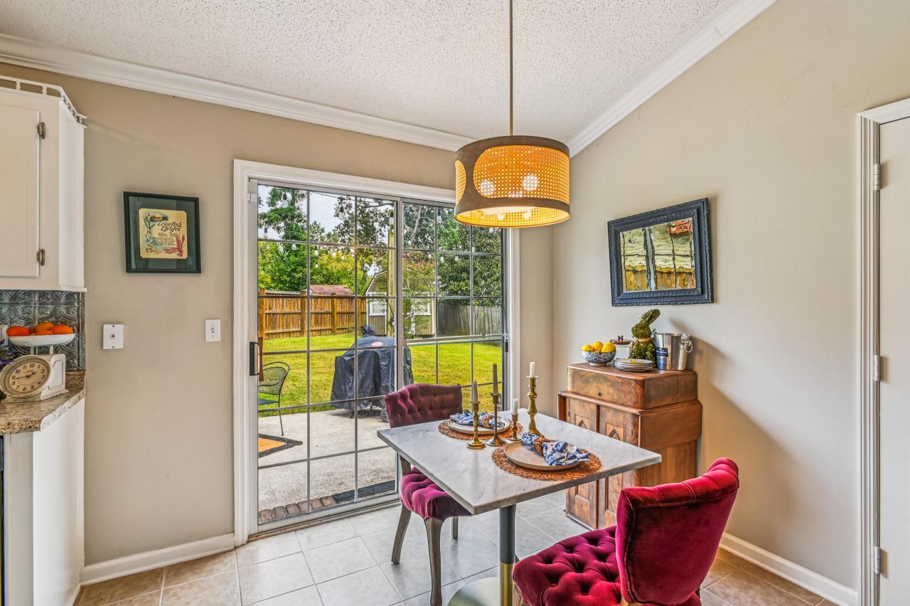 116 Two Hitch Road Photo 11