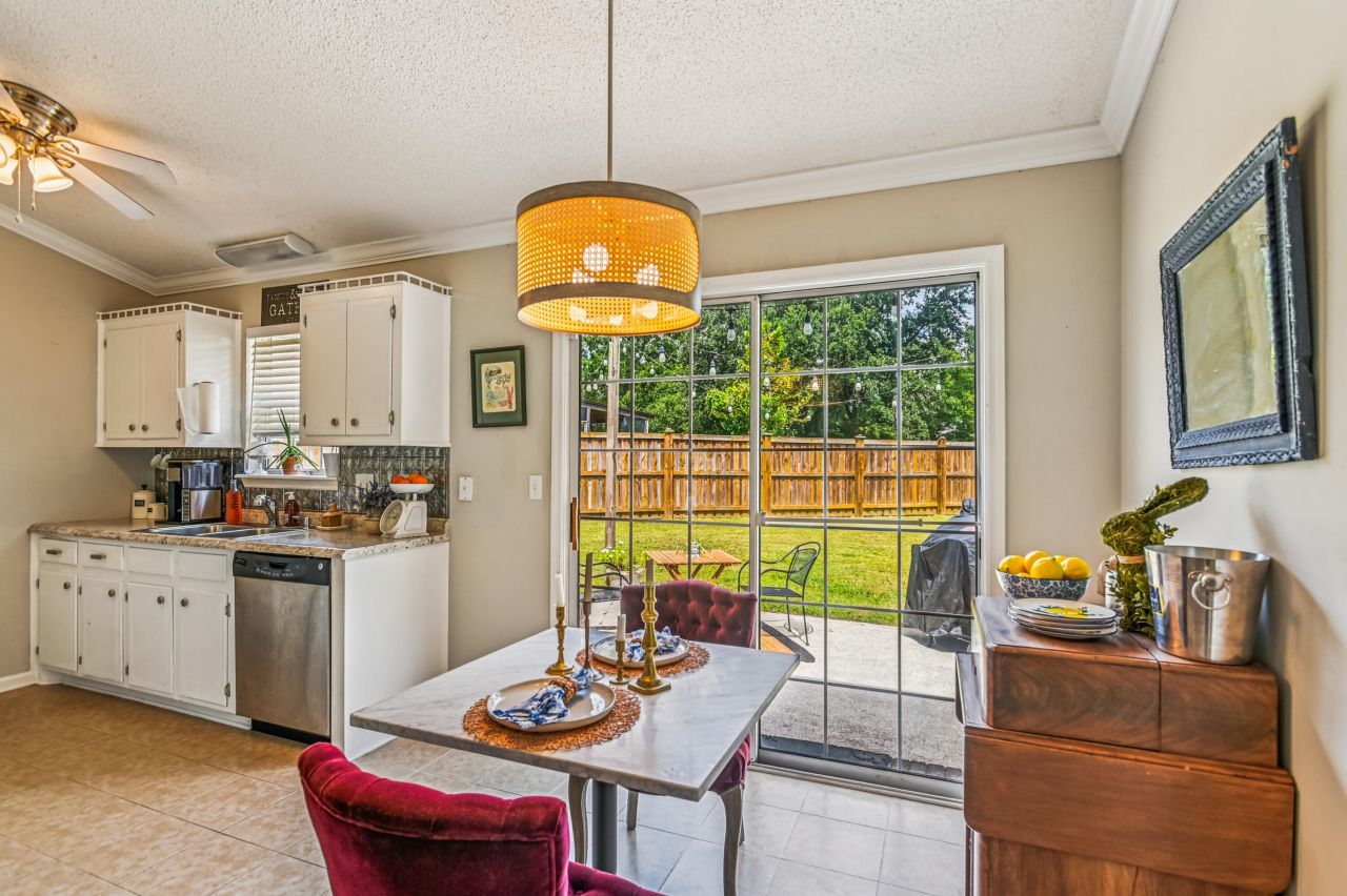 116 Two Hitch Road Photo 12