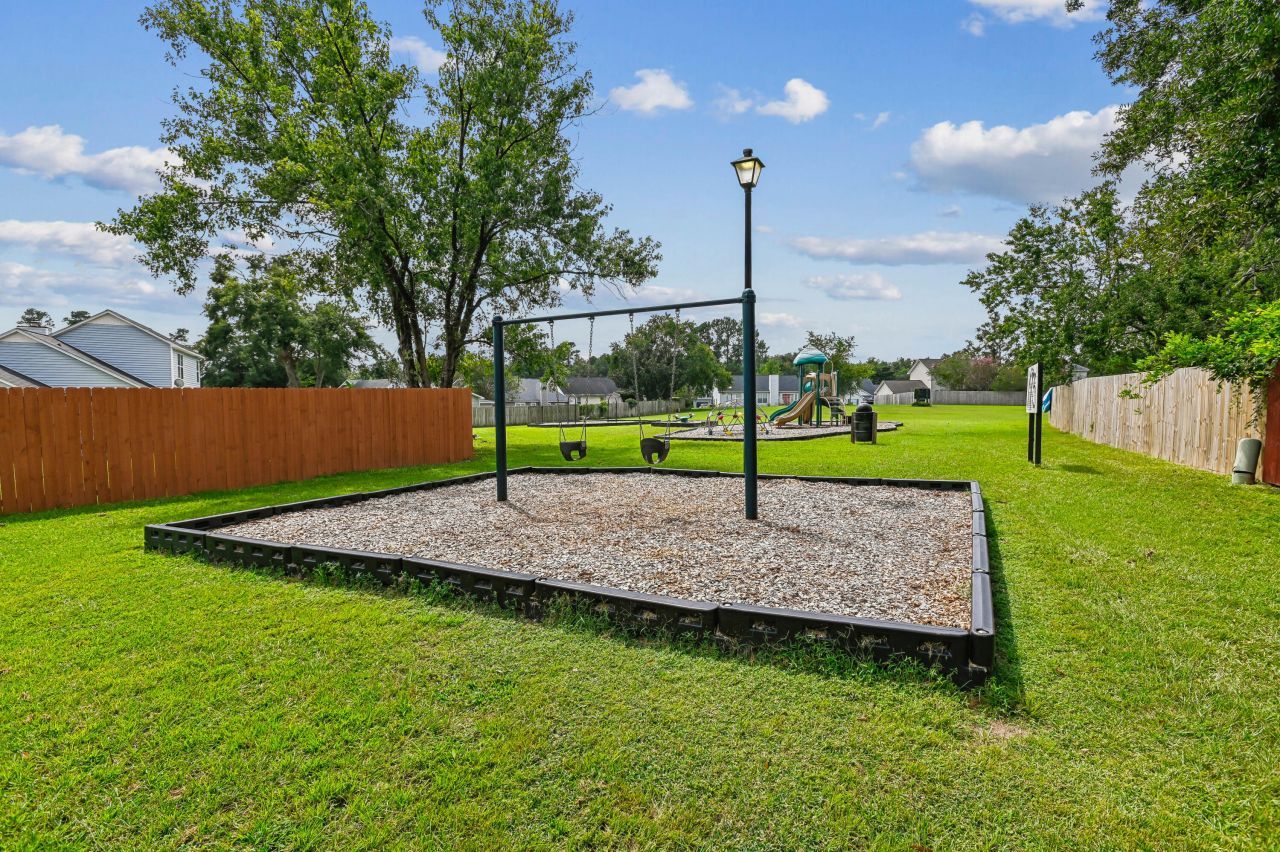 116 Two Hitch Road Photo 37