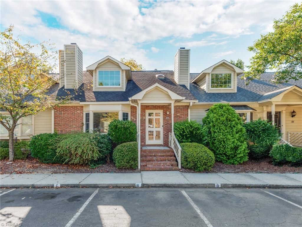 18 Park Village Lane, Unit C, Greensboro, NC 27455 Main Photo