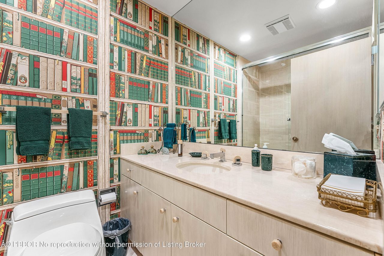 13 Sloans Curve Drive, Unit 13, Palm Beach, FL 33480 Photo