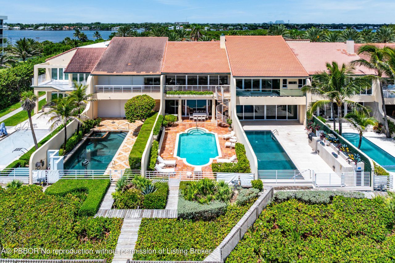 13 Sloans Curve Drive, Unit 13, Palm Beach, FL 33480 Photo