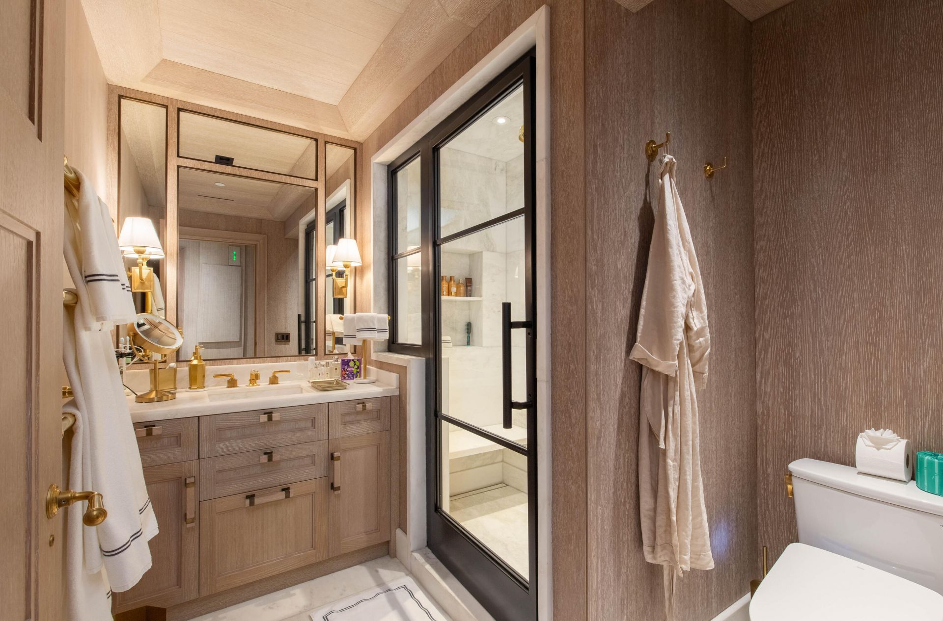 236 Phipps Plaza, Unit D, Palm Beach, FL 33480 Photo