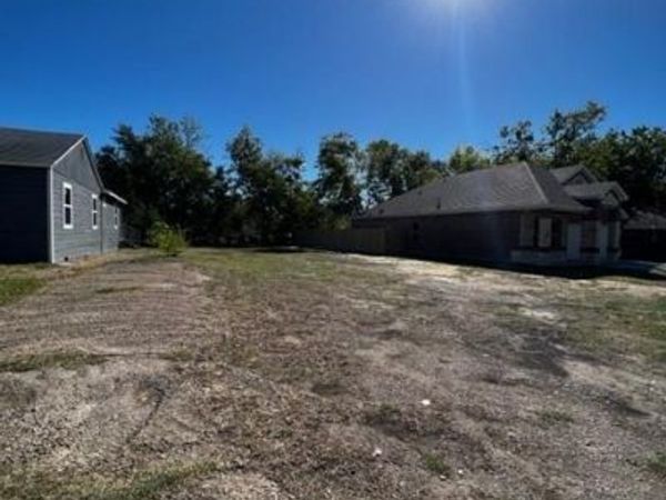 1103 S Frances Street, Terrell, TX 75160