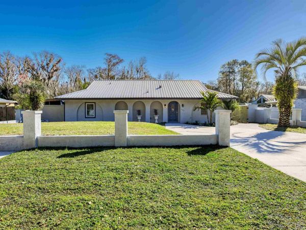 147 Park Dr, Satsuma, FL 32189