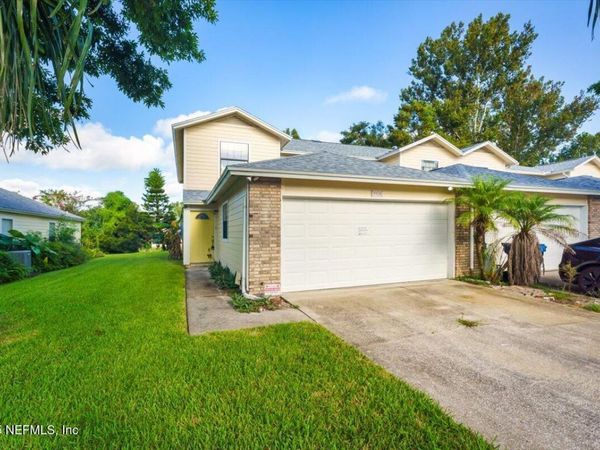 3918 MEADOWVIEW Drive N, Jacksonville, FL 32225