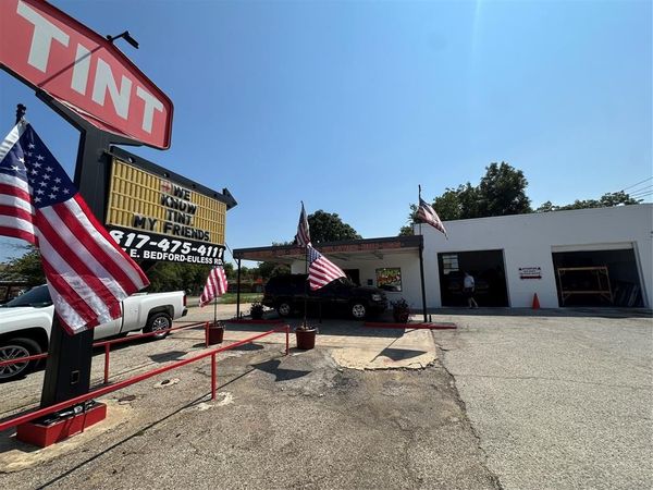 117 W Bedford Euless Road , Hurst, TX 76053