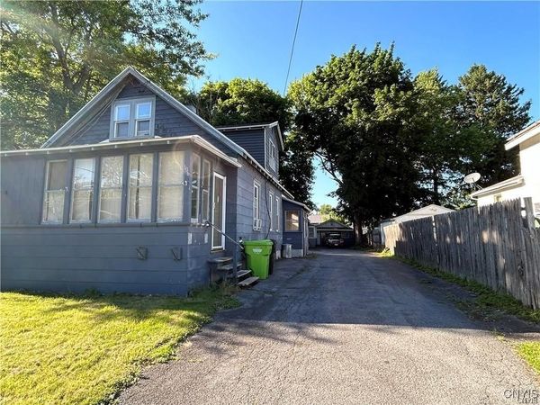 106 Garden City Drive, Syracuse, NY 13211