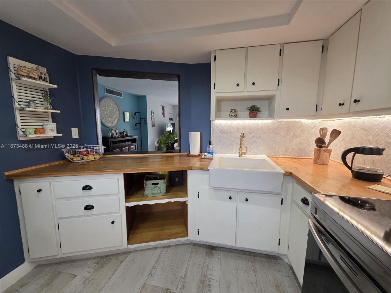 1750 NE 191st St, Unit 418-3, Miami, FL 33179 Photo