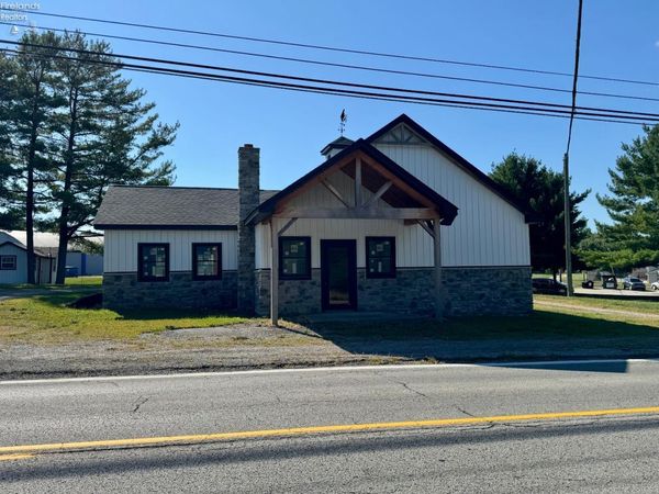 720 Medina St, Lodi, OH 44256