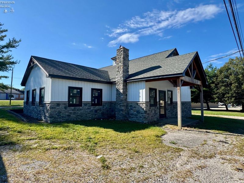 720 Medina St, Lodi, OH 44256 Photo 3