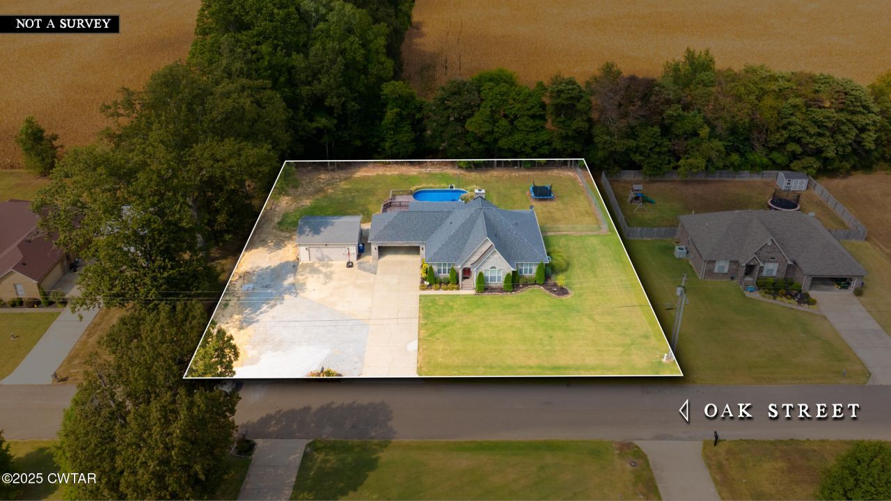 141 Oak Street, Martin, TN 38237 Main Photo